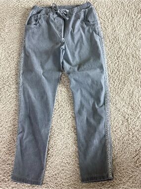 Gigi Moda Italian pants with studded sides